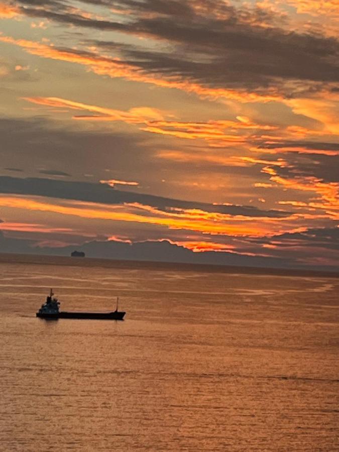 Bluemoon Suites Sarandë Exteriér fotografie