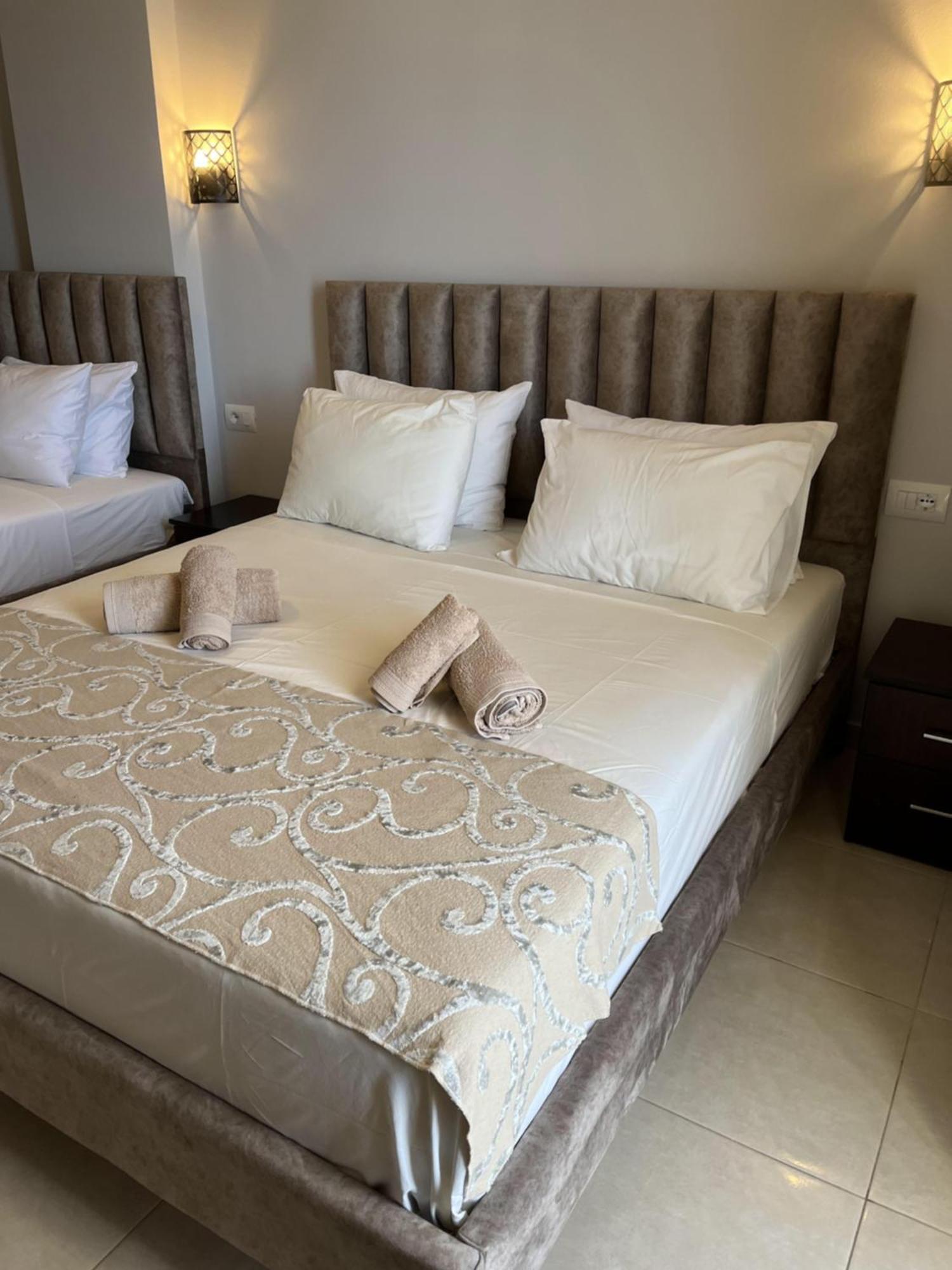 Bluemoon Suites Sarandë Exteriér fotografie